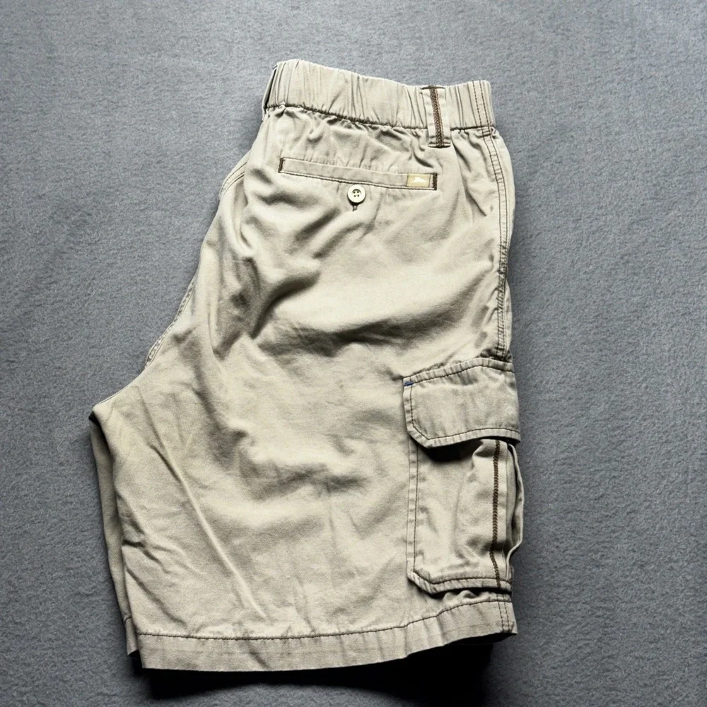 Tommy Bahama Relax Men Medium Khaki Cargo Shorts Elastic Waist Cotton Drawstring